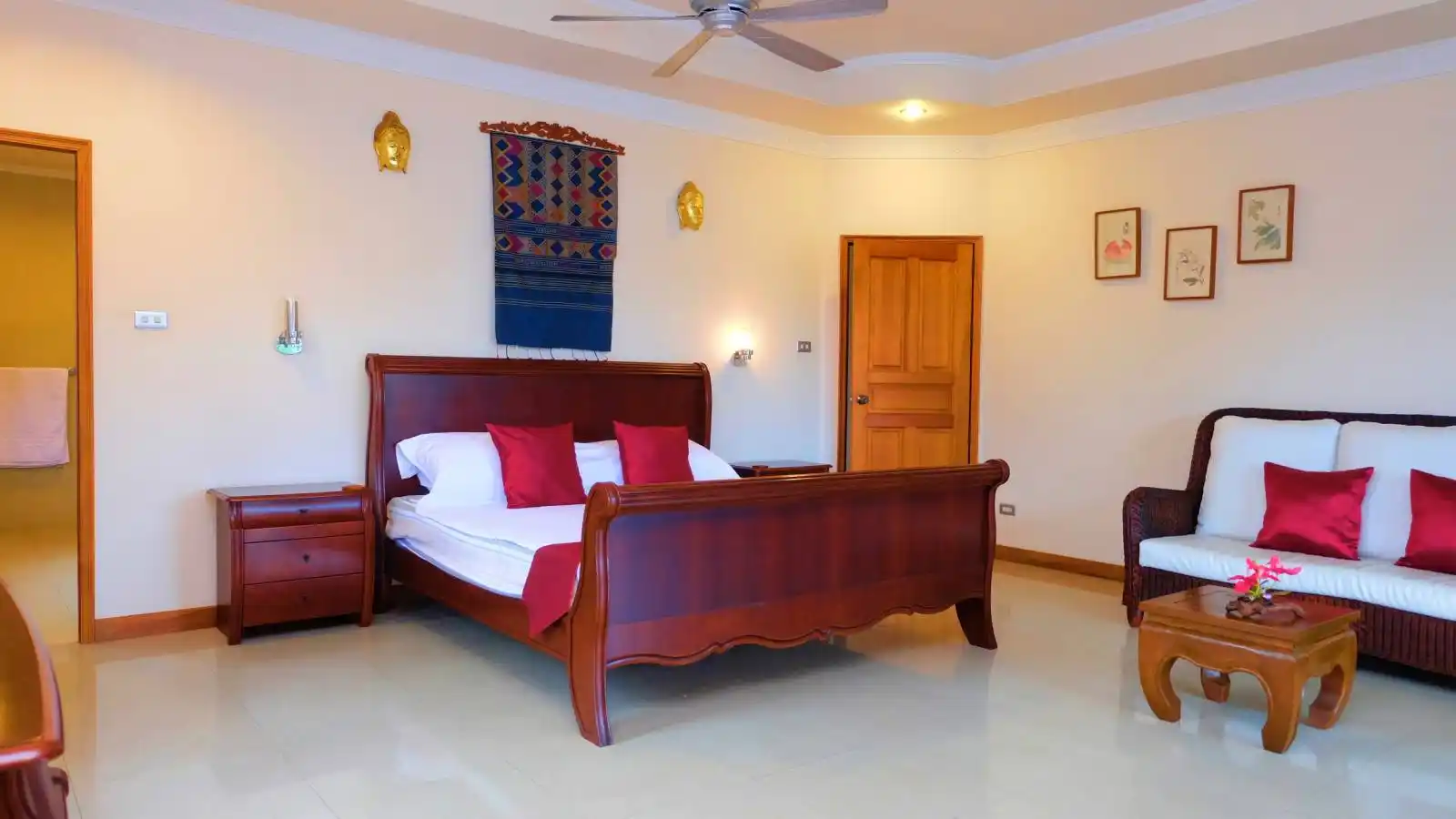 Pattaya, 10 Bedrooms Bedrooms, ,14 BathroomsBathrooms,House,For Sale,1527