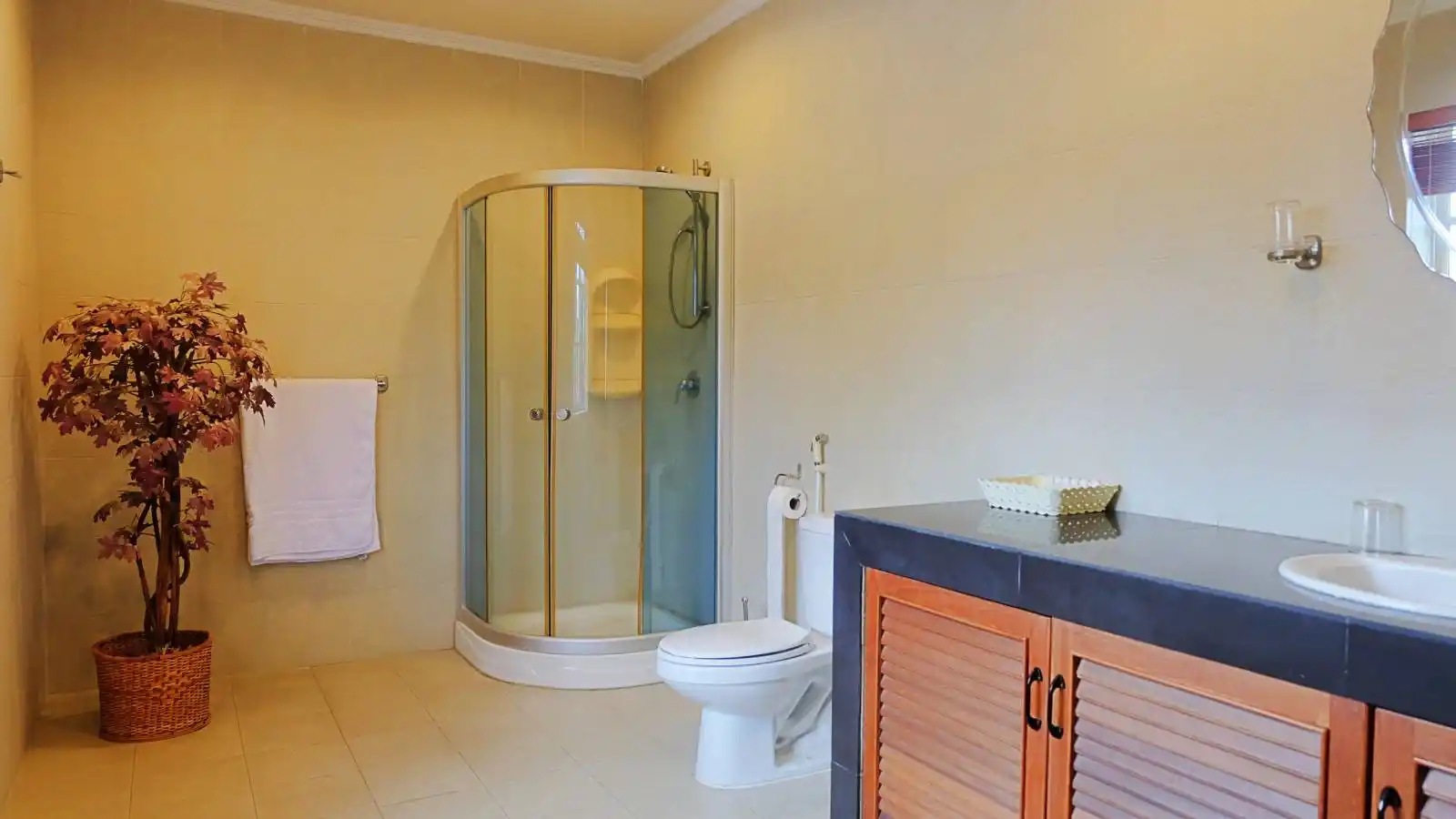 Pattaya, 10 Bedrooms Bedrooms, ,14 BathroomsBathrooms,House,For Sale,1527