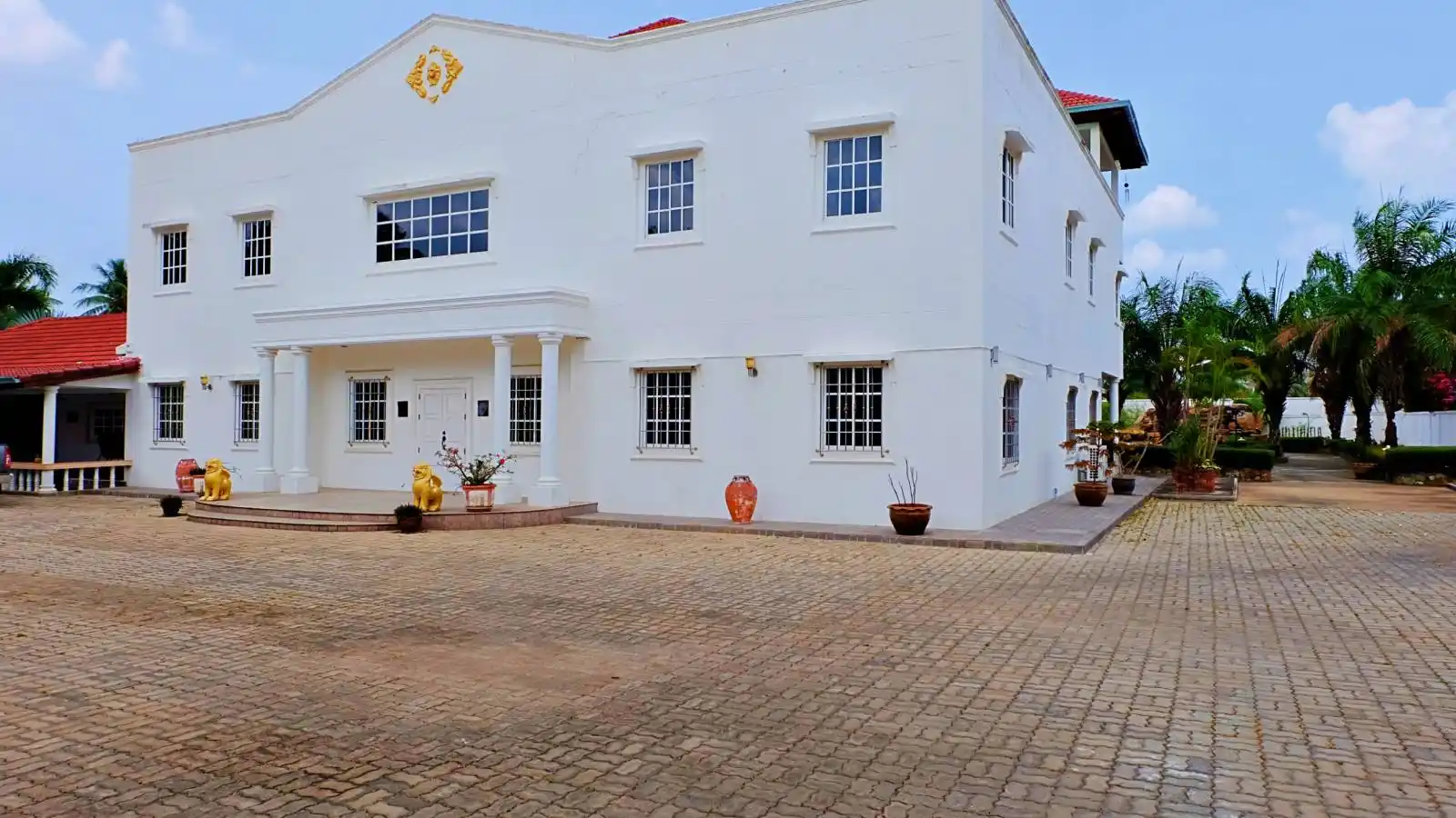 Pattaya, 10 Bedrooms Bedrooms, ,14 BathroomsBathrooms,House,For Sale,1527