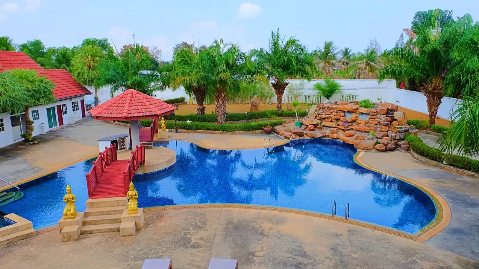 Pattaya, 10 Bedrooms Bedrooms, ,14 BathroomsBathrooms,House,For Sale,1527