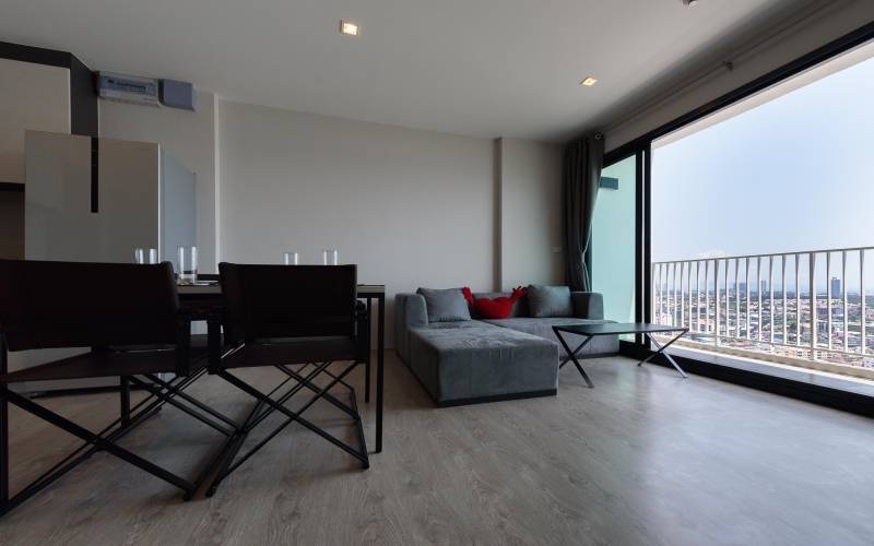Top floor, 2-bedroom, condo, for rent, The Base, Pattaya, 