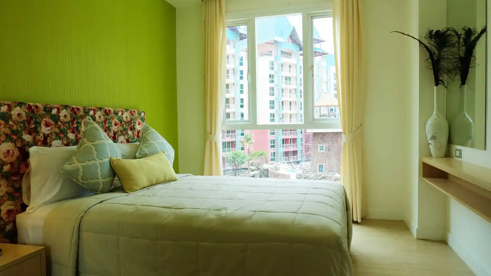 Prime, pool view, 2 bedroom, condo, for sale, Grande Caribbean, Pattaya