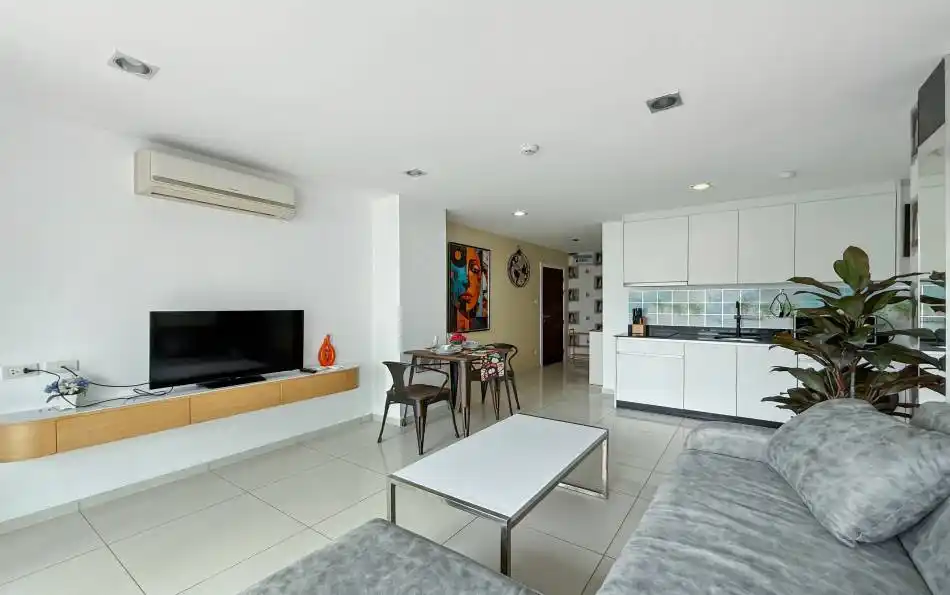 cheap, large, 1-bedroom, condo, for sale, Art on the Hill, Pratumnak, Pattaya