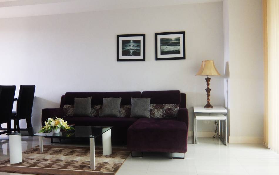 Good-sized, 2-bedroom, condo, for sale, Jomtien, beach