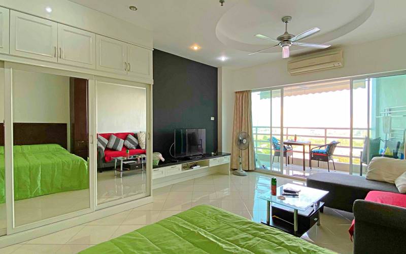 beautiful, studio, View Talay 5D, Pattaya side, for sale