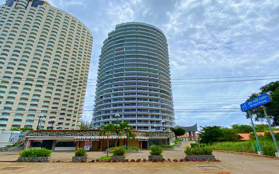 Penthouse Rayong for sale, Large condo in Rayong for Sale, Rayong condo for sale, Rayong properties, Real Estate Rayong