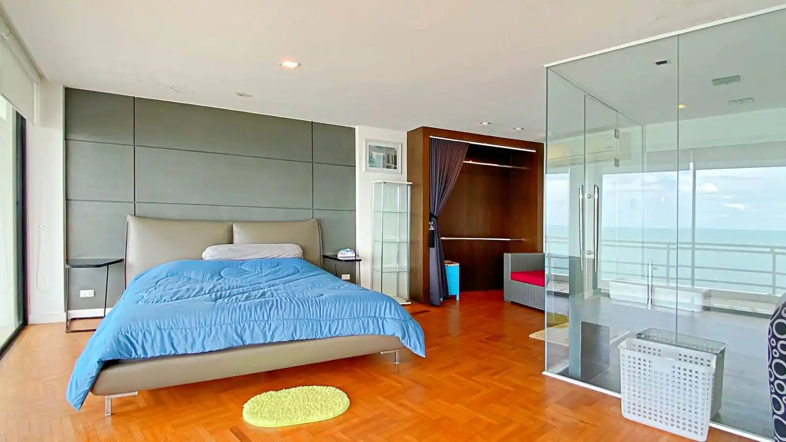 Penthouse Rayong for sale, Large condo in Rayong for Sale, Rayong condo for sale, Rayong properties, Real Estate Rayong