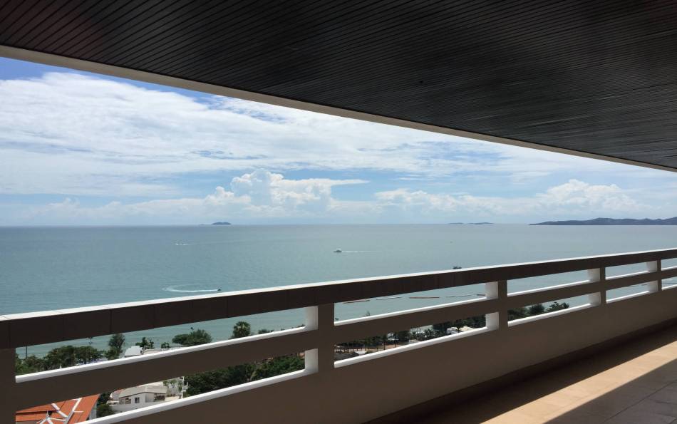 huge, condo, for rent, Jomtien, beachfront, Jomtien, Grand Condotel