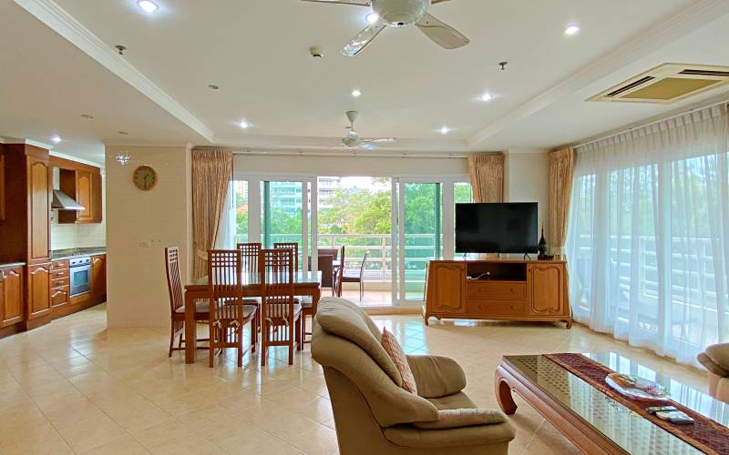 2-bedroom, large, condo, for rent, View Talay 5C, Jomtien Beach, corner unit