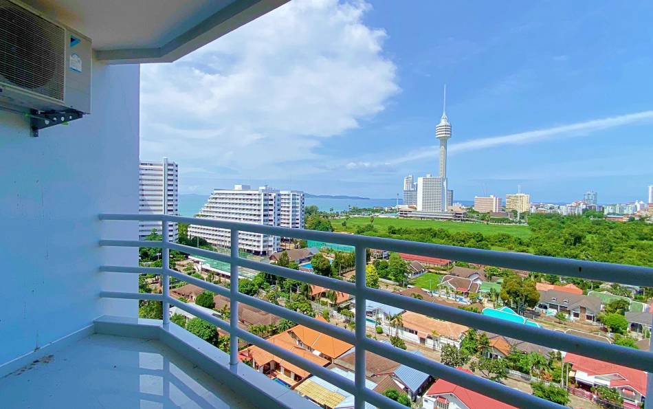 Mid-floor, studio unit, for rent, ocean view, View Talay 5D, Jomtien, ocean view