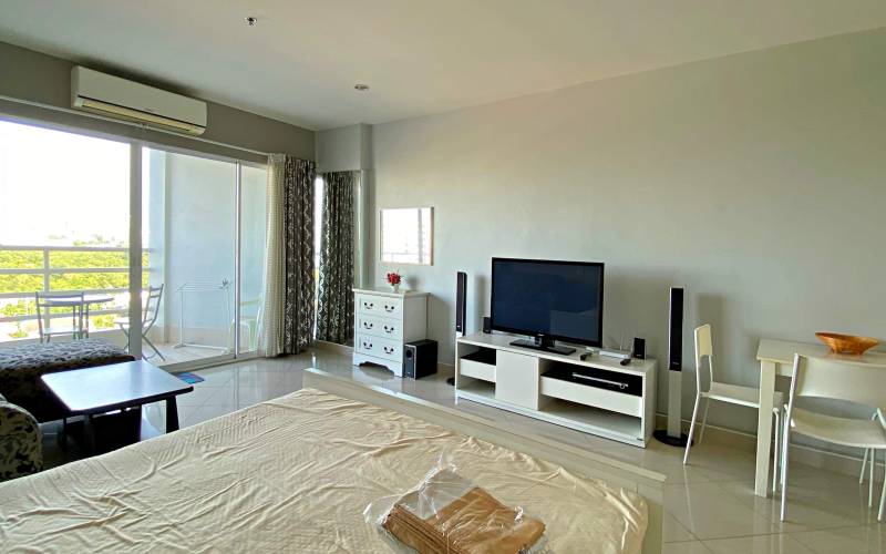 Bright, studio, for rent, ocean view, View Talay 5D, Jomtien