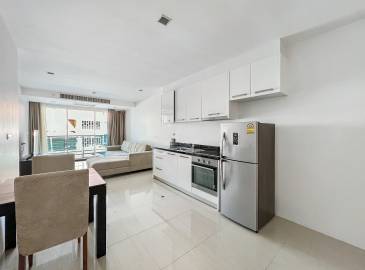 Sitting tenant, rental return, seller finance, condo for sale, Cozy Beach, Pattaya, investment