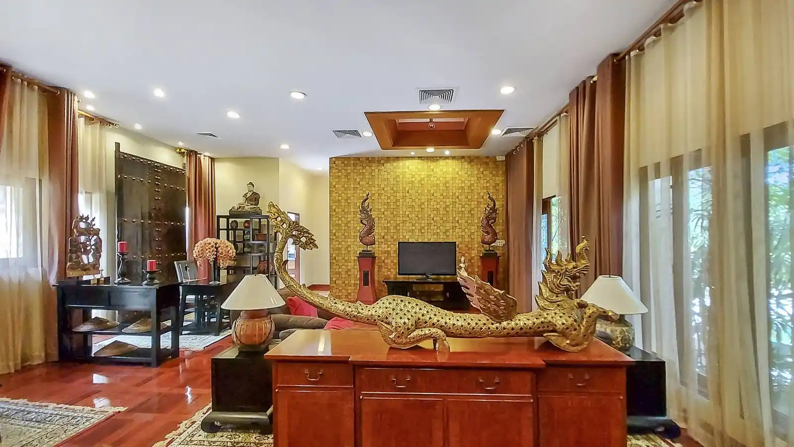 Luxury villa for sale, View Talay Marina property, Na Jomtien real estate, Property Excellence, Pattaya Real Estate