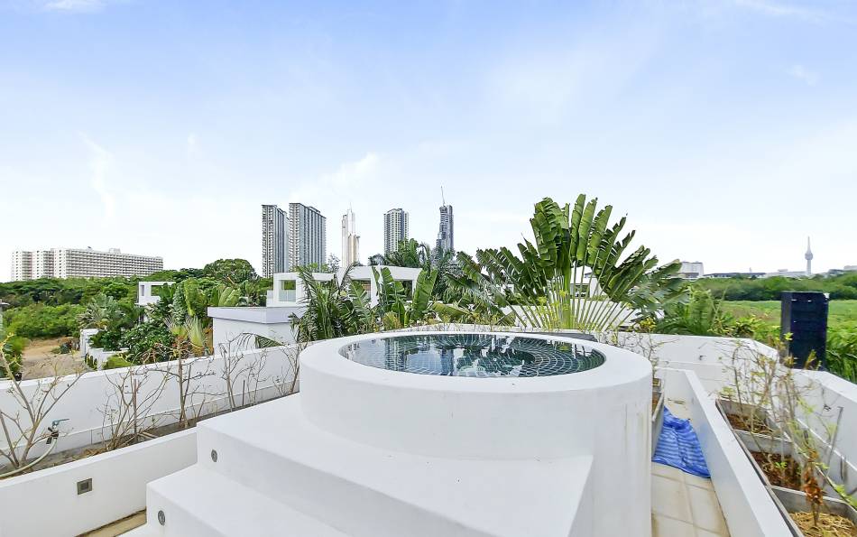 Gorgeous Pool Villa For Sale in Jomtien, pool villa in Jomtien, Jomtien properties, Jomtien properties for sale, Property Excellence