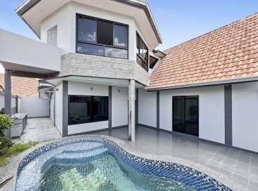 Pool villa for sale in Pattaya, Pattaya Lagoon Resort house, For sale with Seller Finance, Property Excellence