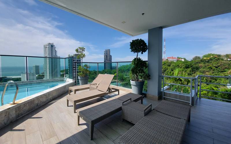 Luxury condo for sale, Cozy Beach Properties Pattaya, The Jewel condo properties, Pratumnak condo for sale, Property Excellence, Pattaya real estate
