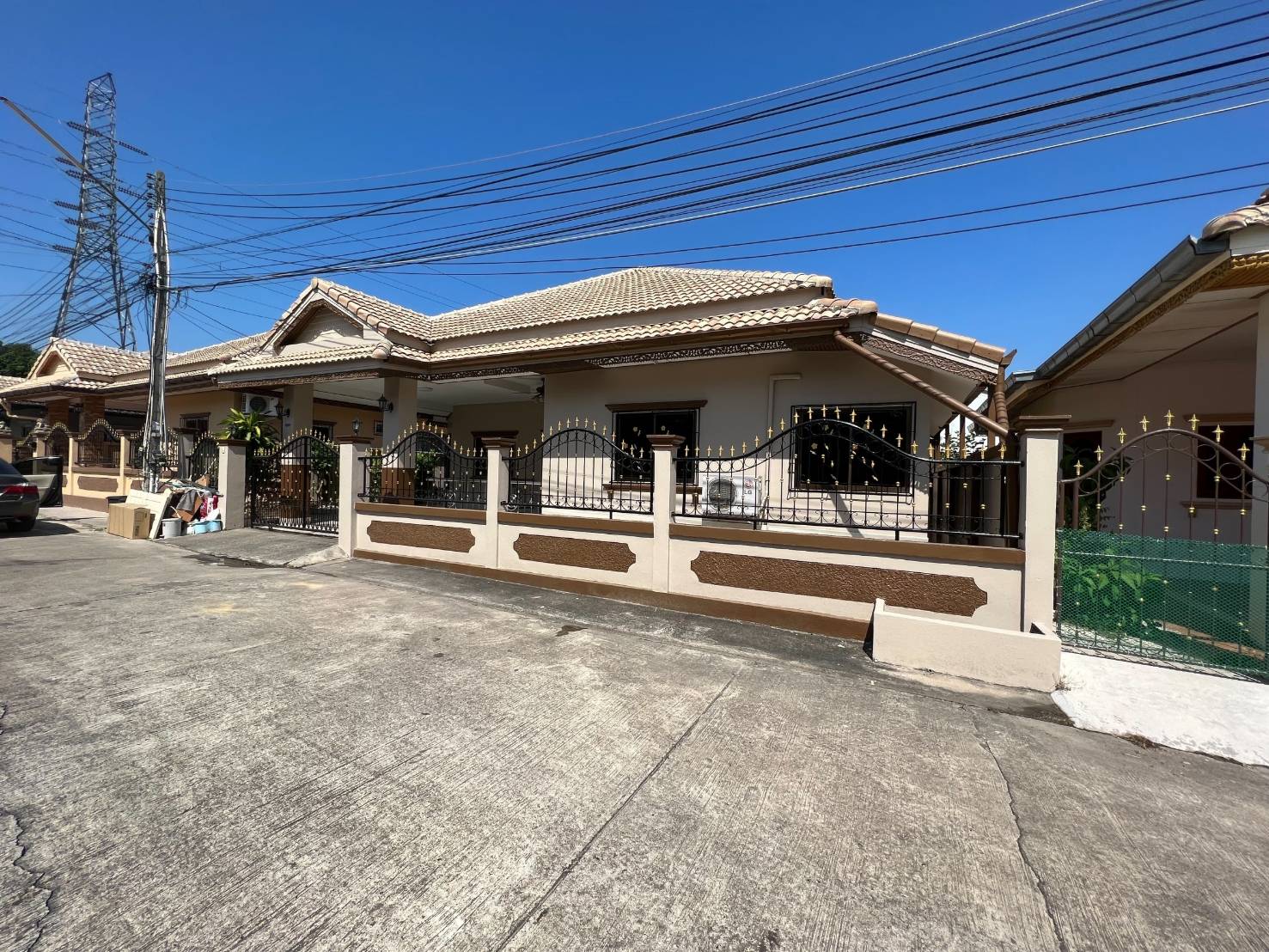 3 bedroom house for sale in Park Royal Hill in East Pattaya Property