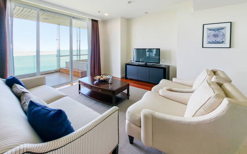 Exclusive beachfront condo for sale, 3 bedroom condo for sale in The Cove, Pattaya exclusive properties, Wongamat condo for sale, Property Excellence