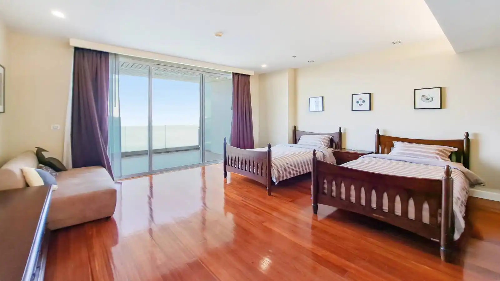 Exclusive beachfront condo for sale, 3 bedroom condo for sale in The Cove, Pattaya exclusive properties, Wongamat condo for sale, Property Excellence