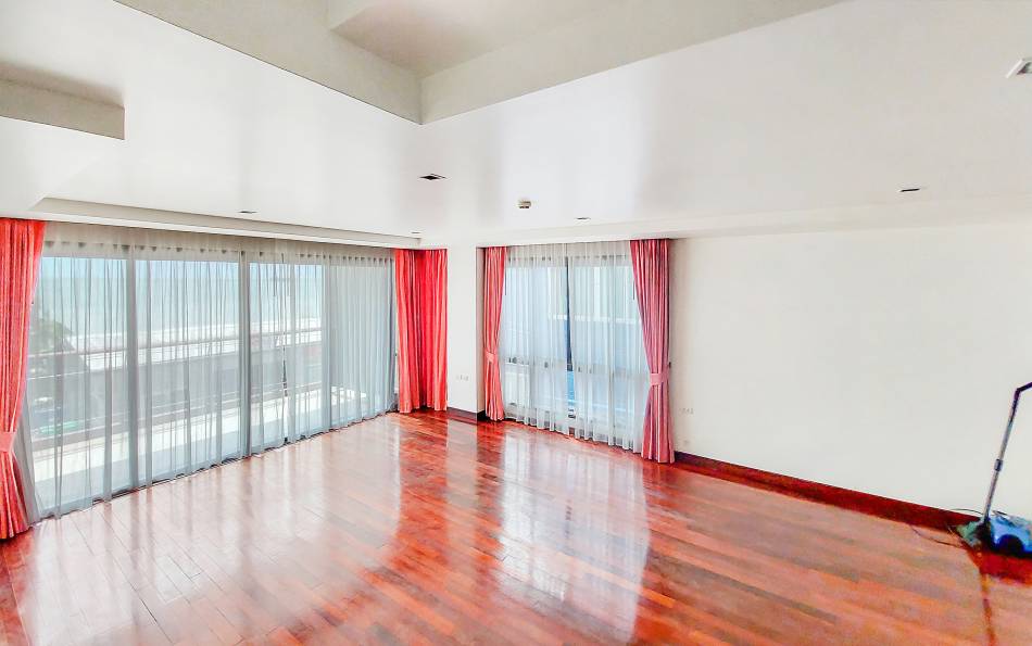 Chonburi, 3 Bedrooms Bedrooms, ,3 BathroomsBathrooms,Condo,For Sale,1865