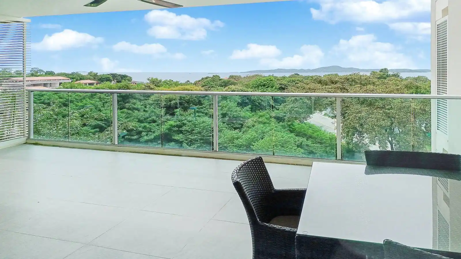 2 bedroom condo with ocean view for rent in Pattaya, Pattaya condo for rent, Pratumnak condo for rent, Condo with ocean view for rent, Property Excellence, Real Estate Agent Pattaya