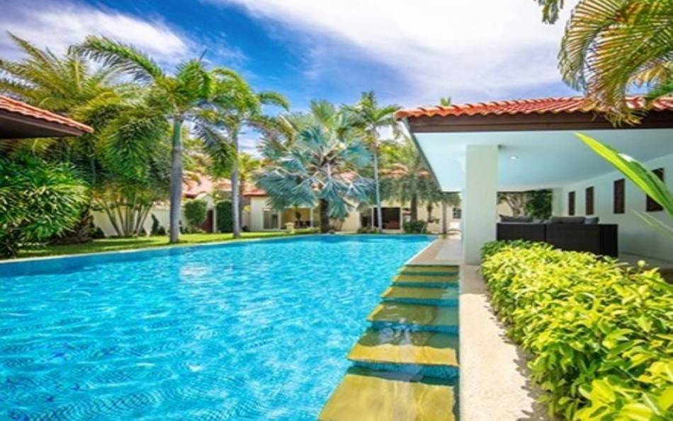 Large Pool villa in Majestic Residence village Pattaya, Majestic pool villa for sale, Pattaya house for sale, Pattaya pool villa for sale, Pattaya house for sale, Cozy Beach house Pattaya, Property Excellence, house for sale near beach in Pattaya
