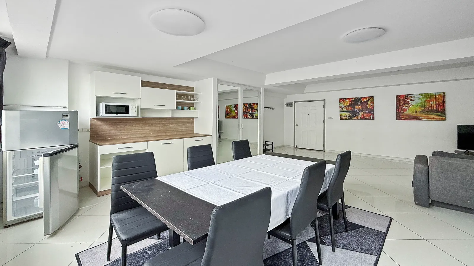 Cheap 2 bedroom condo for rent Pratumnak, condo for rent Pratumnak, Leading Pattaya Estate Agent, Property Excellence