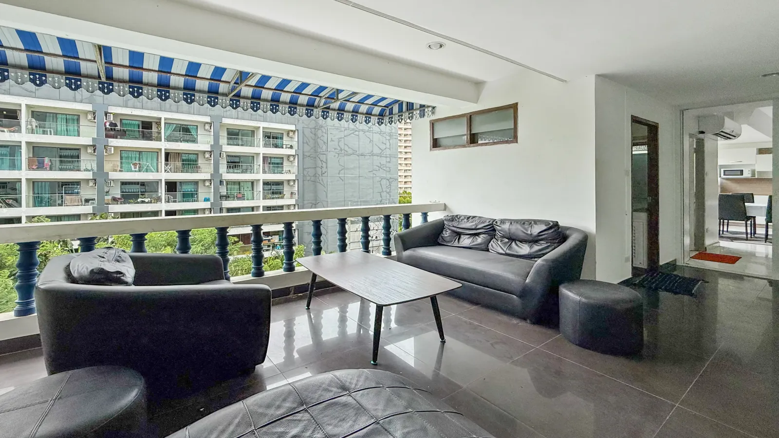 Cheap 2 bedroom condo for rent Pratumnak, condo for rent Pratumnak, Leading Pattaya Estate Agent, Property Excellence