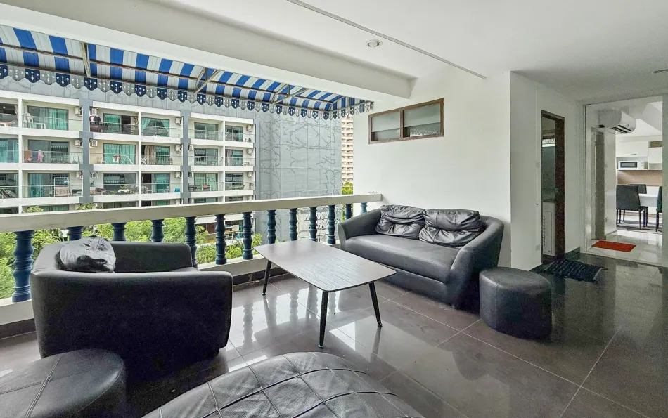 Cheap 2 bedroom condo for rent Pratumnak, condo for rent Pratumnak, Leading Pattaya Estate Agent, Property Excellence