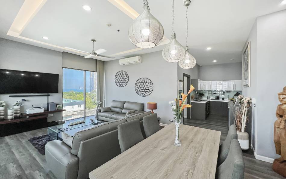 Superb 2 bedroom for sale on Cozy beach, condo for sale in The Point condominium Pattaya, Pattaya condo for sale, 2 bedroom condo Pratumnak for sale, Trust Pattaya Real Estate Agency, Property Excellence