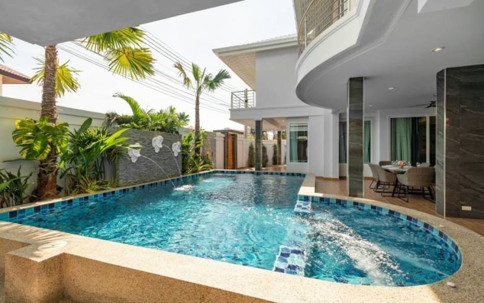 Pattaya, Chonburi, 8 Bedrooms Bedrooms, ,9 BathroomsBathrooms,House,For Sale,1963