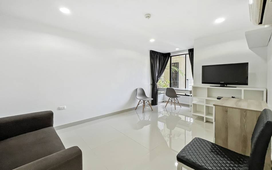 2 bedroom condo for sale in Central Pattaya, Pattaya condo for sale, Condo for sale in The Pride condominium Pattaya, Established real estate agent in Pattaya, Property Excellence