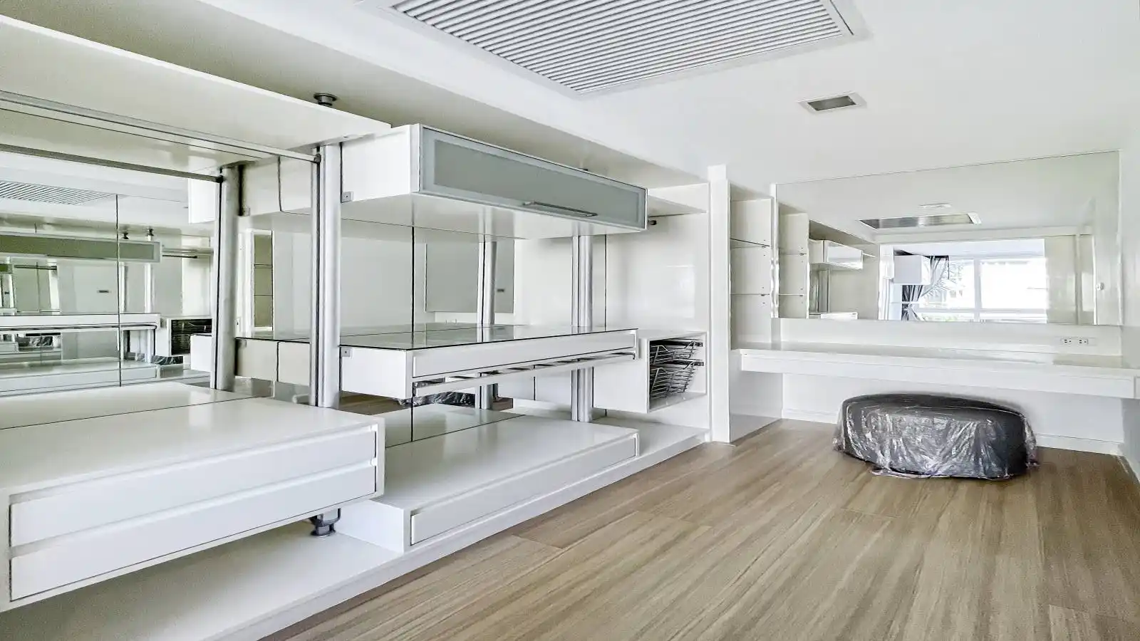 Condo for sale in Pattaya, Apus Pattaya condo for sale, 1 bedroom condo for sale in Central Pattaya, Trusted Pattaya agent, Estate Agent Pattaya, Property Excellence